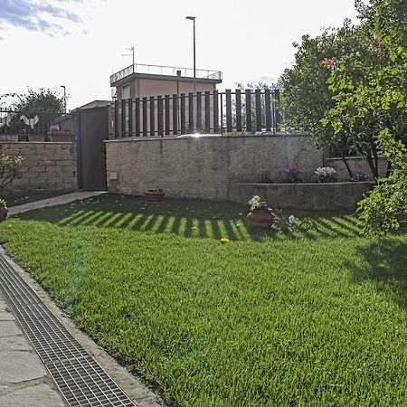 Il Giardino Dell'Eden Bed and Breakfast Acilia Buitenkant foto
