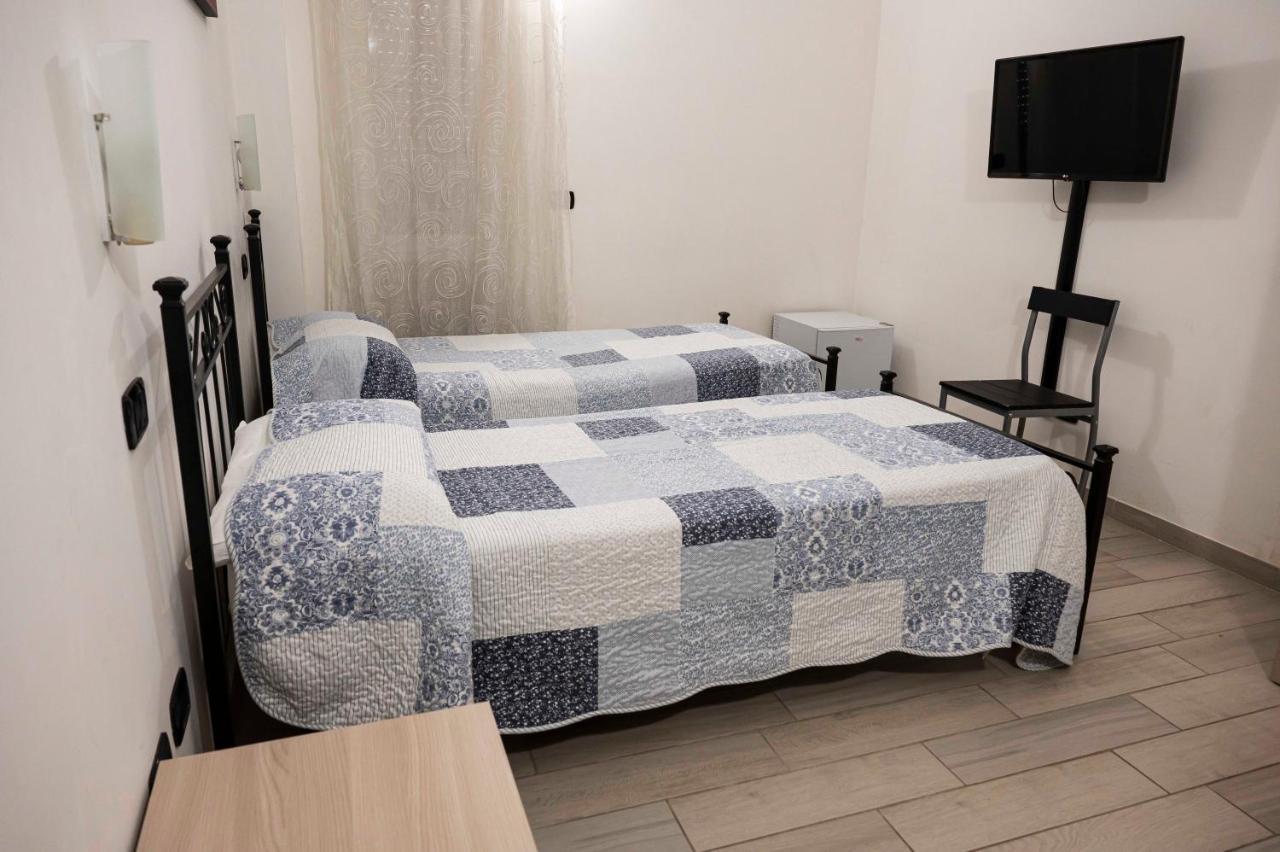 Il Giardino Dell'Eden Bed and Breakfast Acilia Buitenkant foto